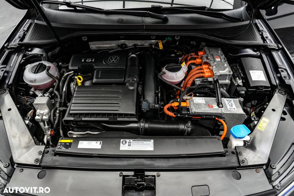 Volkswagen Passat 1.4 TSI Plug-In-Hybrid DSG GTE - 25