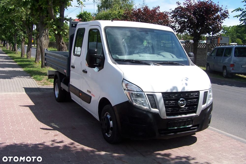 Nissan NV 400 - 3
