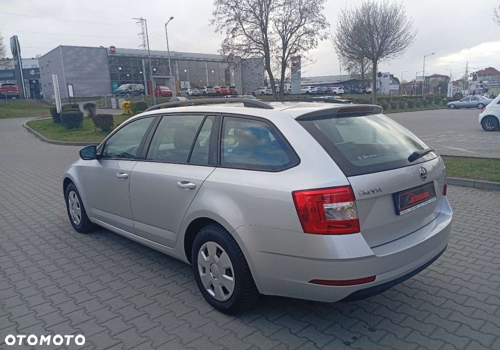 Skoda Octavia - 10