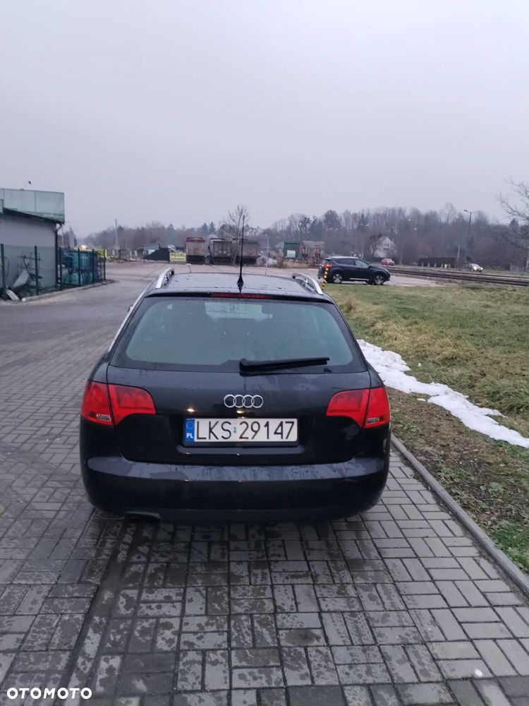 Audi A4 Avant 2.0 TDI - 7
