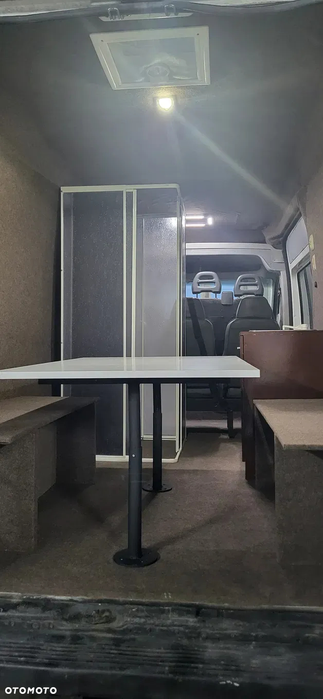 Mercedes-Benz Sprinter - 40