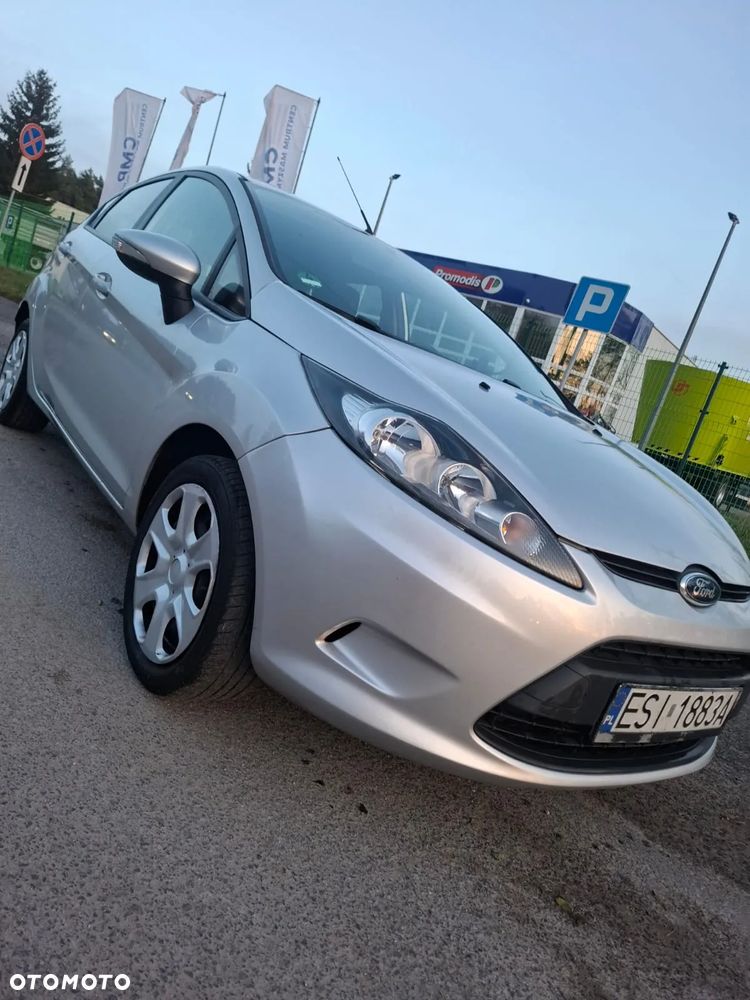 Ford Fiesta 1.25 Celebration - 17