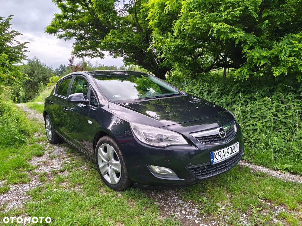Opel Astra 1.4 Turbo Cosmo - 1