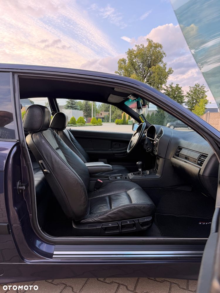 BMW Seria 3 316i - 23