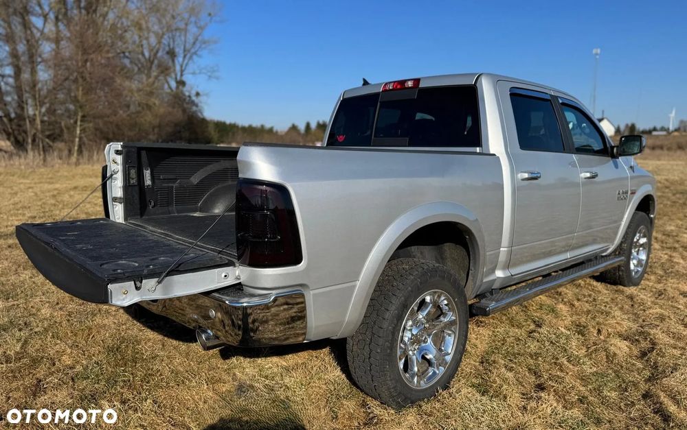 Dodge RAM - 16