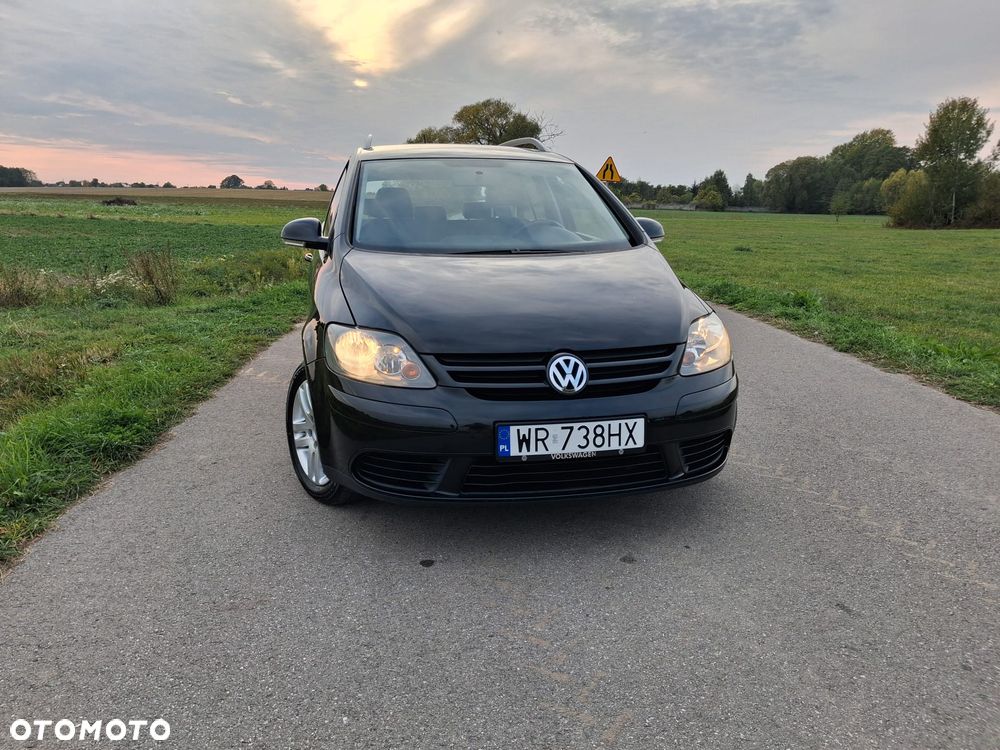 Volkswagen Golf Plus - 1