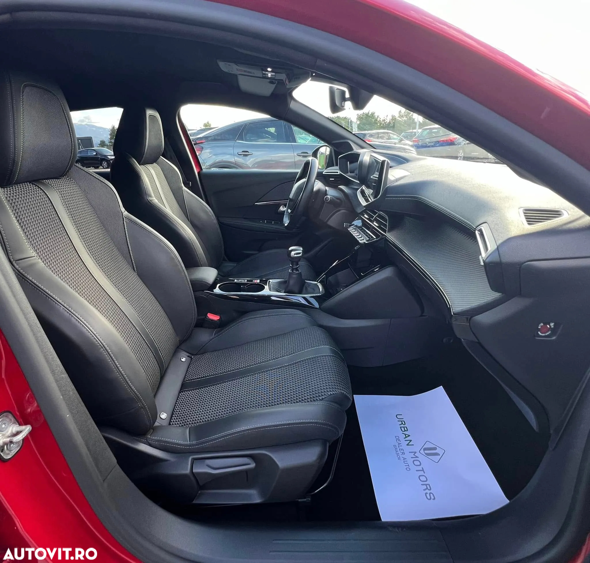 Peugeot 208 PureTech 100 GT Pack - 14