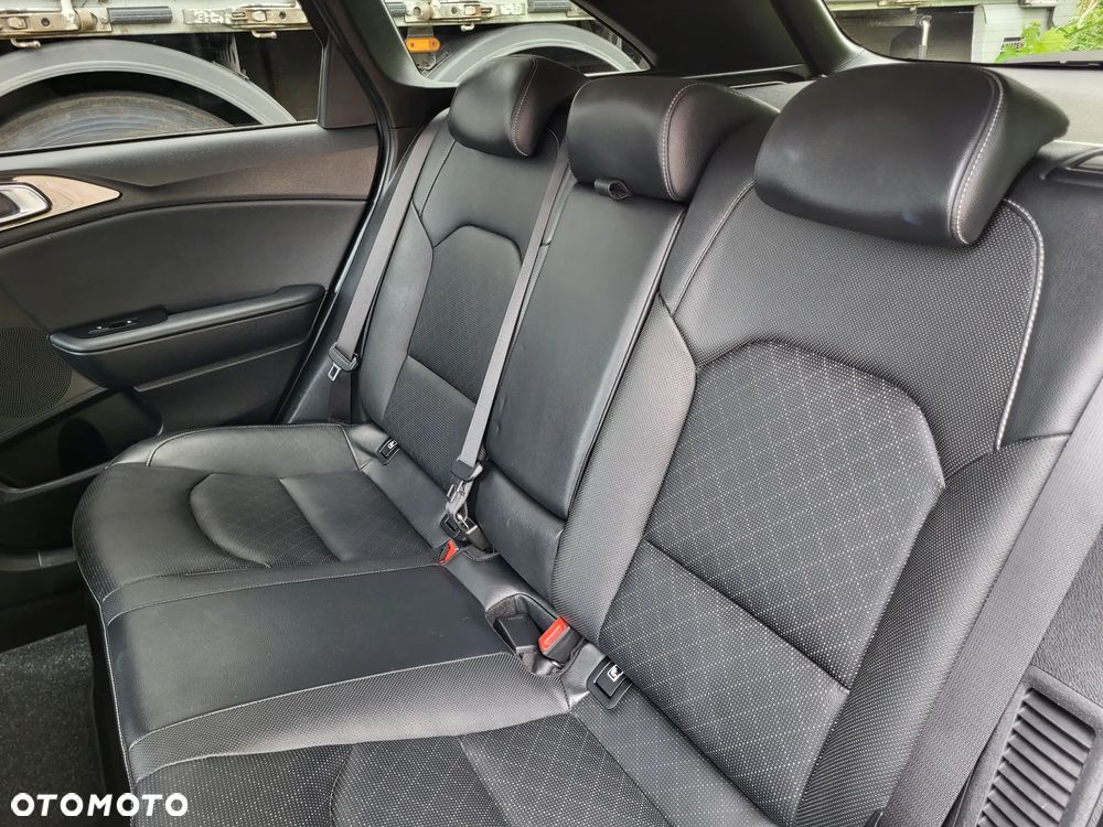 Kia Ceed 1.6 GDI PHEV XL DCT - 27
