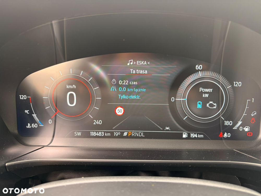 Ford Kuga - 5