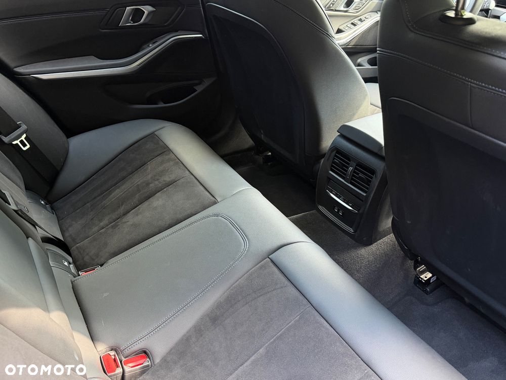 BMW Seria 3 320d xDrive MHEV M Sport sport - 9
