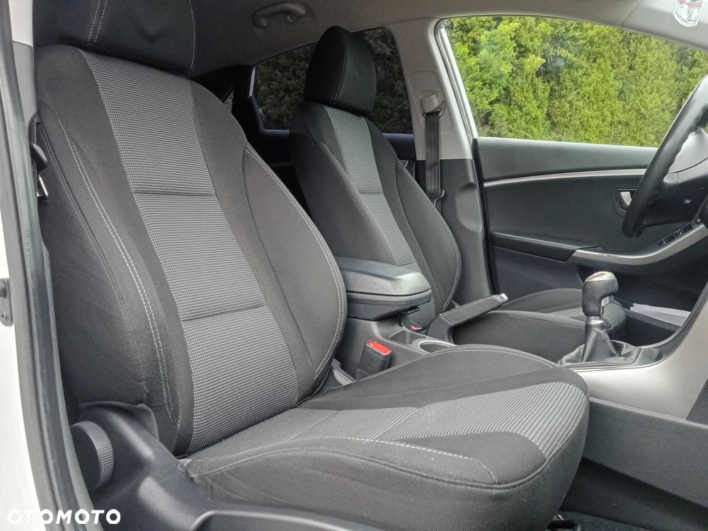 Hyundai i30 1.4 Fifa World Cup Edition - 12