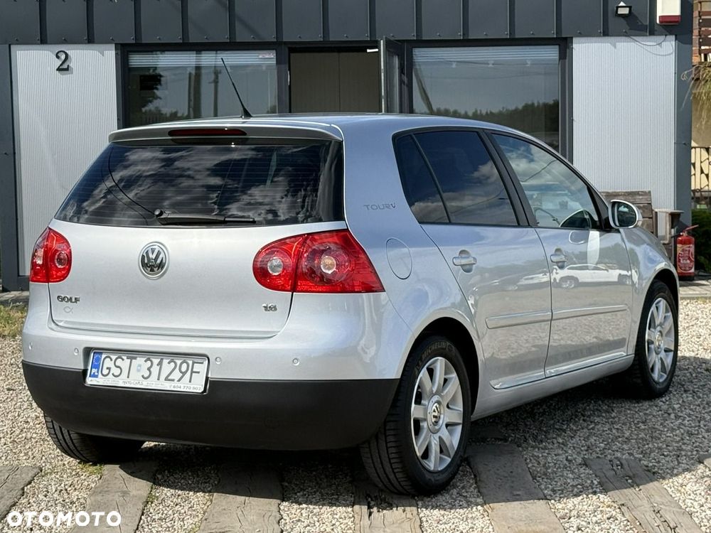 Volkswagen Golf - 4