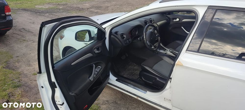 Ford Mondeo 2.0 TDCi Ambiente - 9