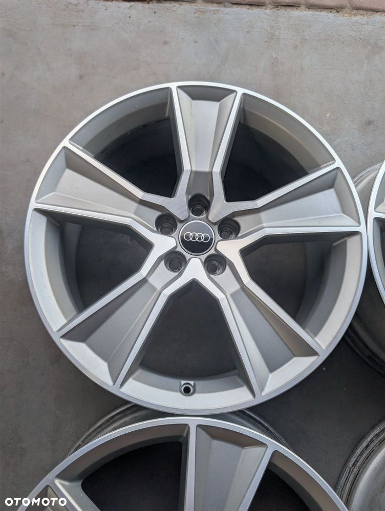 FELGI ALUMINIOWE Audi 8" x 20" x 5x112 x 66,6 x ET39 - 2