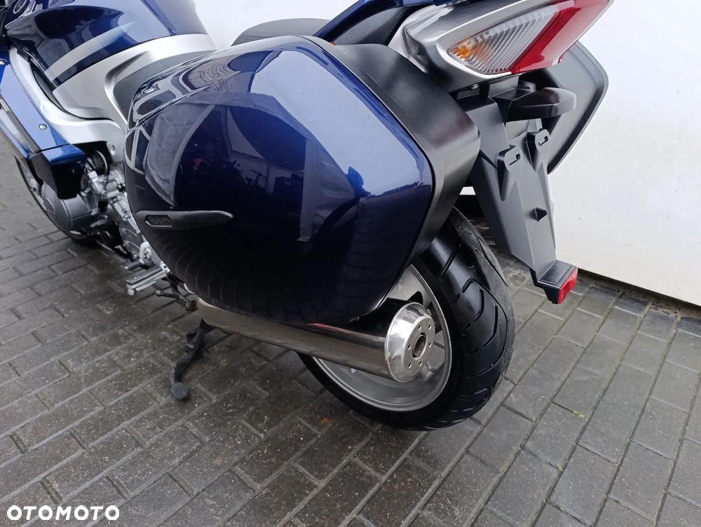 Yamaha FJR - 17