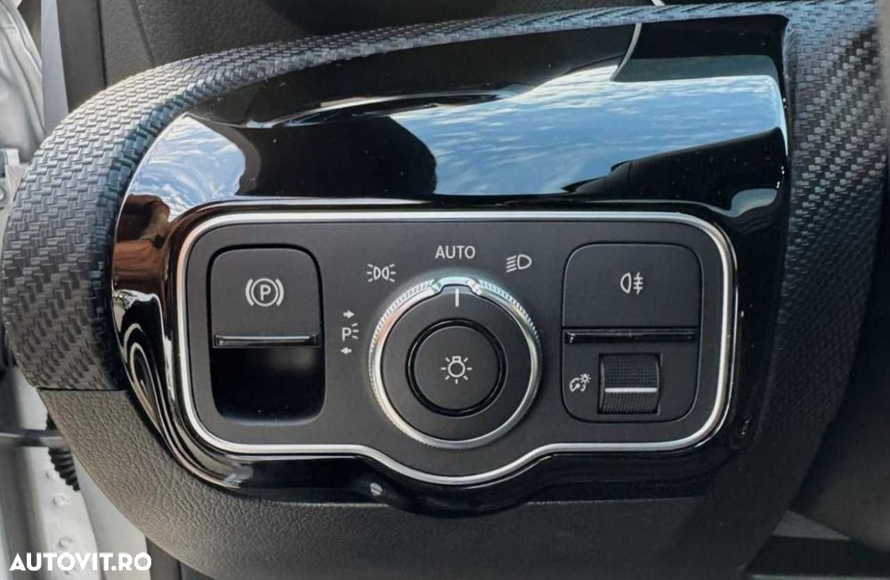 Mercedes-Benz A 180 d 7G-DCT - 22