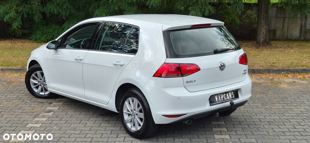 Volkswagen Golf 1.6 TDI Trendline DSG - 11
