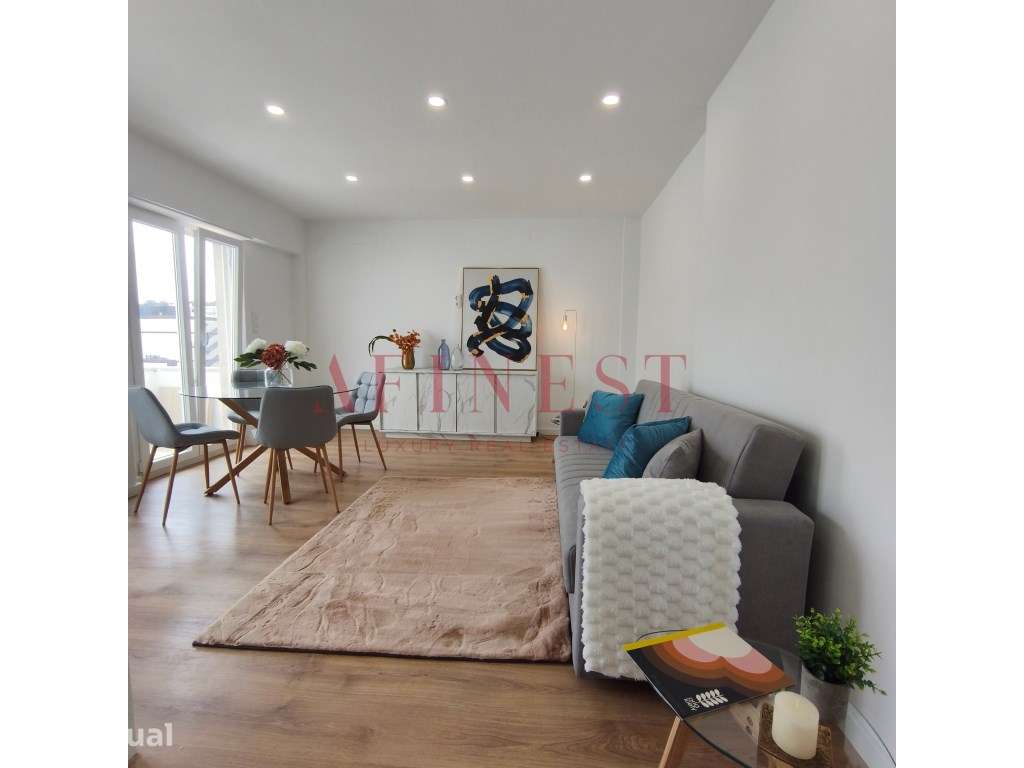Apartamento T3 remodelado com varandas - Benfica - Grande imagem: 5/39