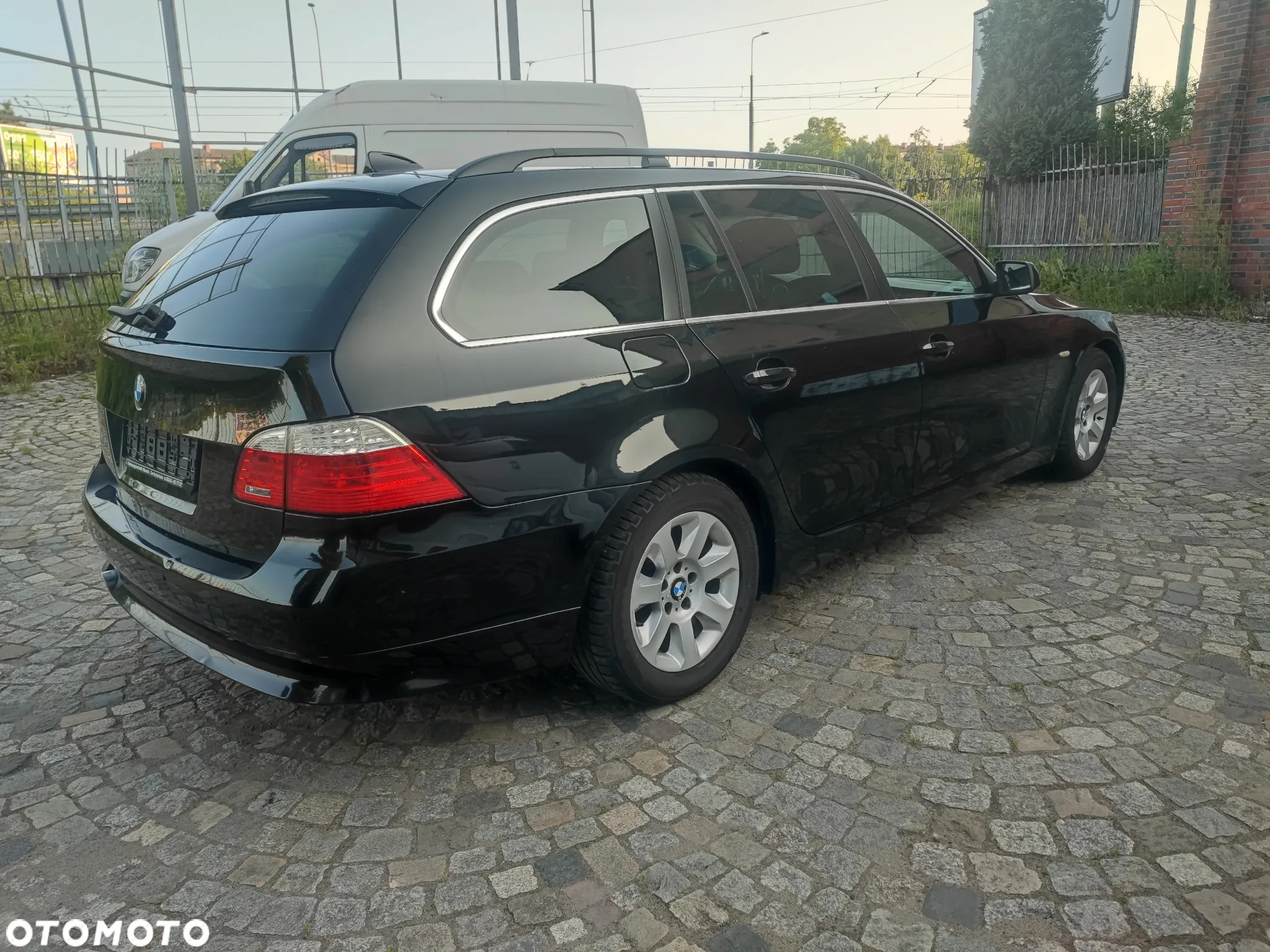 BMW Seria 5 520d Touring - 15