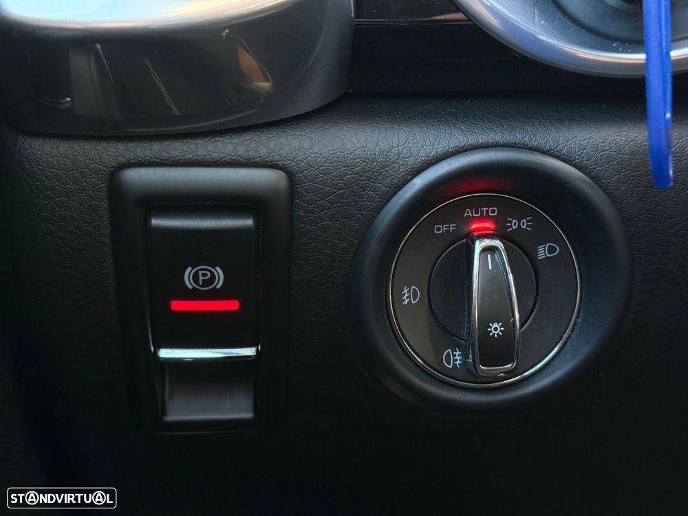 Porsche Cayenne Platinum Edition - 30