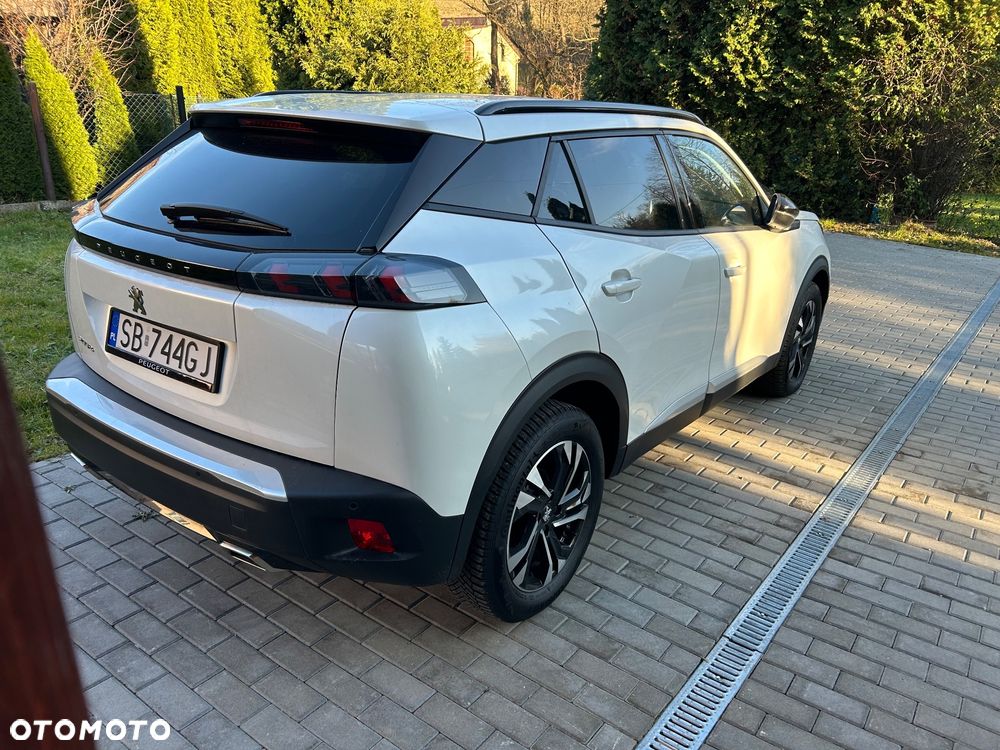 Peugeot 2008 1.2 Pure Tech GPF Allure S&S EAT6 - 30