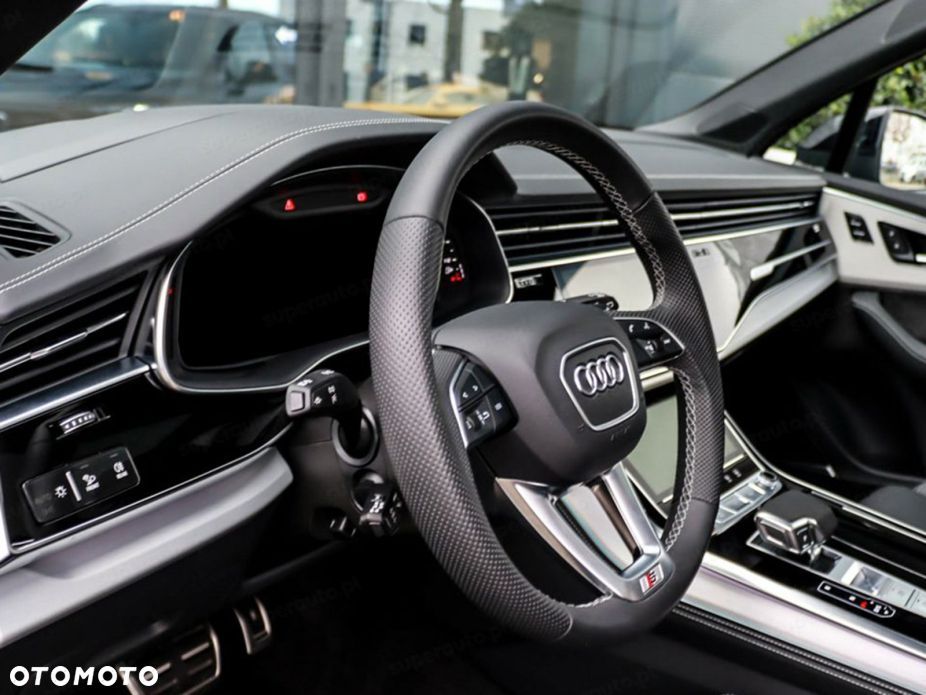 Audi Q7 - 10