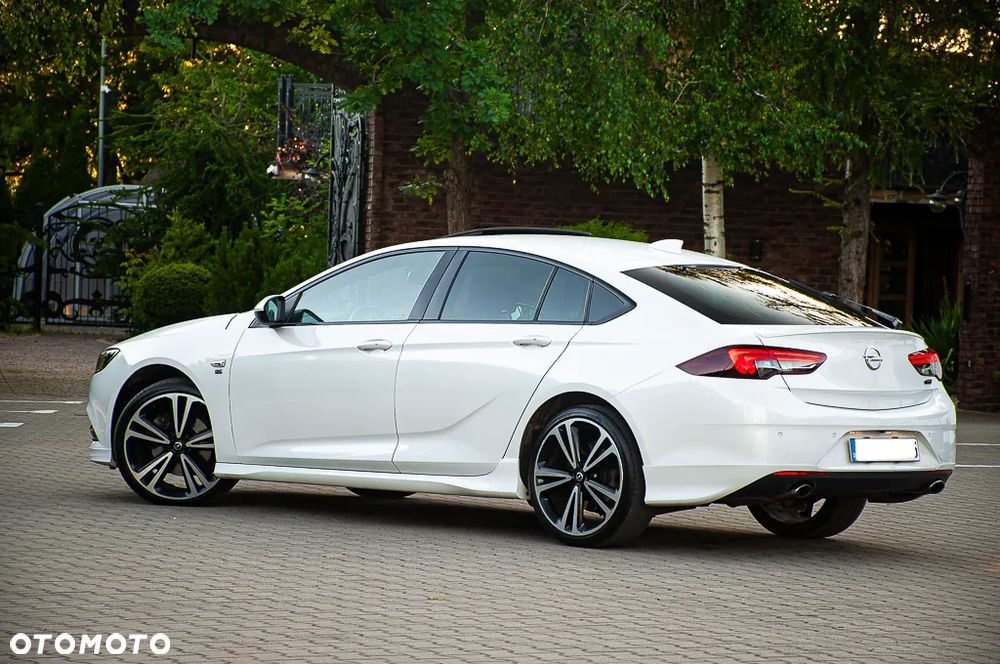 Opel Insignia 2.0 BiTrb D 4x4 Automatik Exclusive - 14