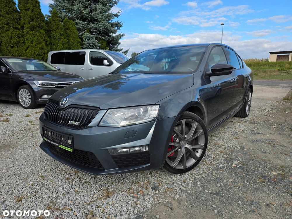 Skoda Octavia Combi 2.0 TSI (Green tec) DSG RS - 2