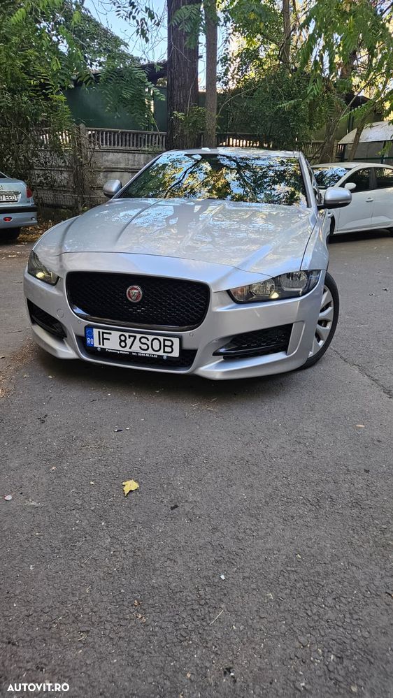 Jaguar XE - 2