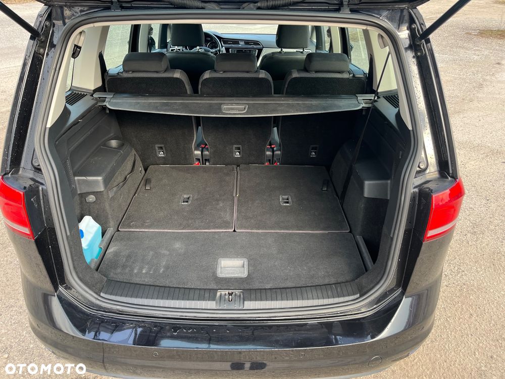 Volkswagen Touran 1.6 TDI SCR (BlueMotion Technology) DSG Trendline - 26