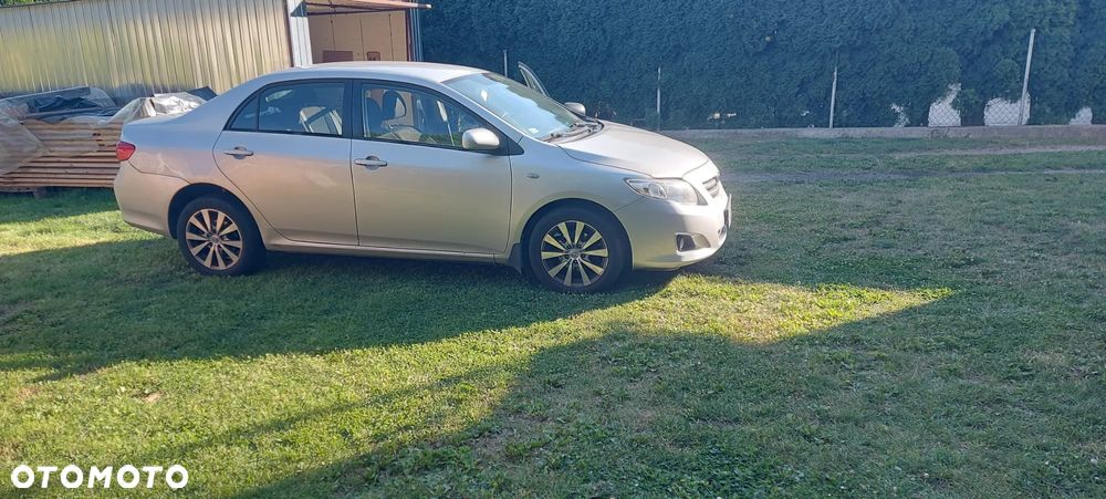 Toyota Corolla 1.6 VVT-i Luna - 1