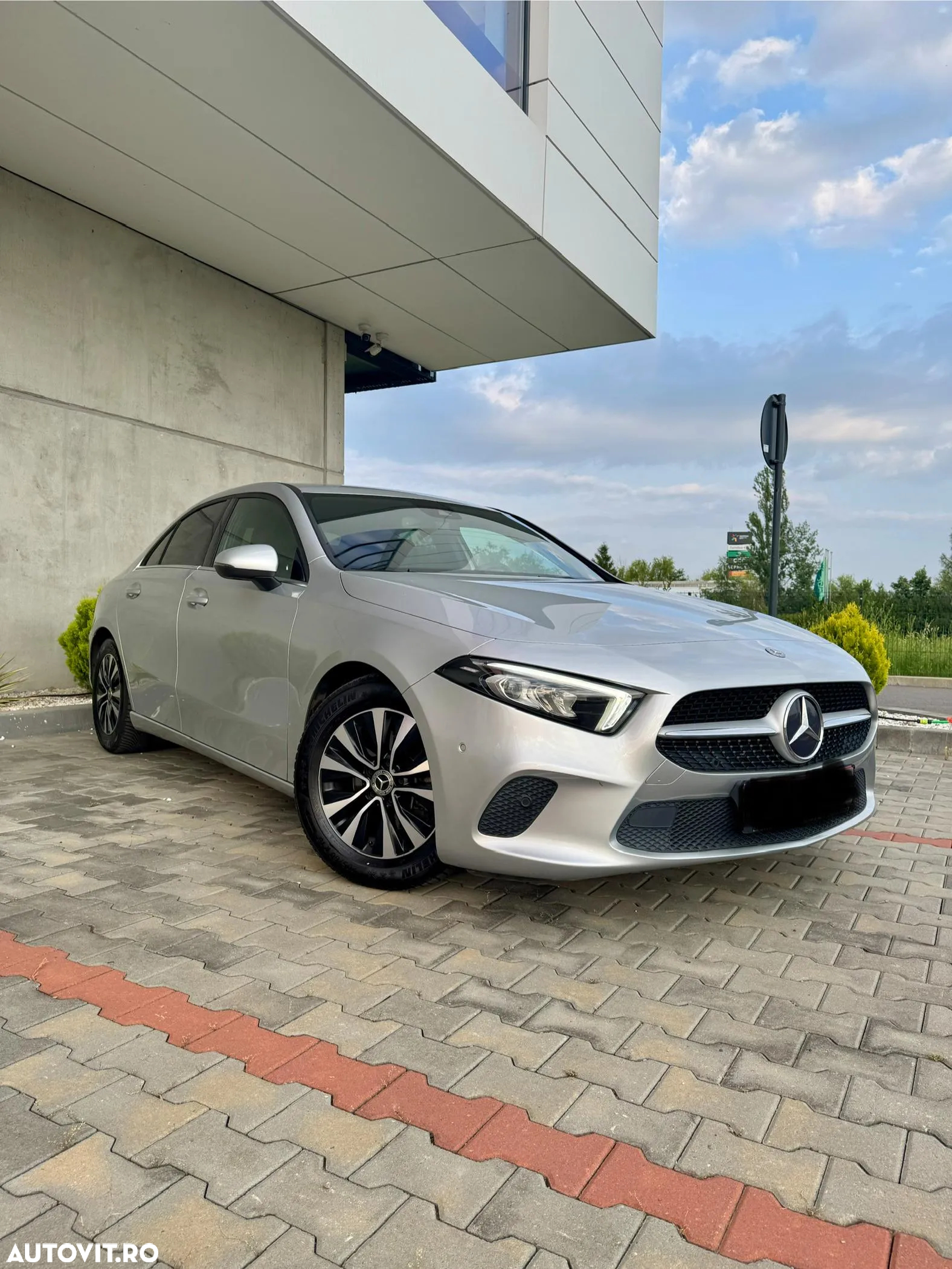 Mercedes-Benz A 180 d 7G-DCT - 9