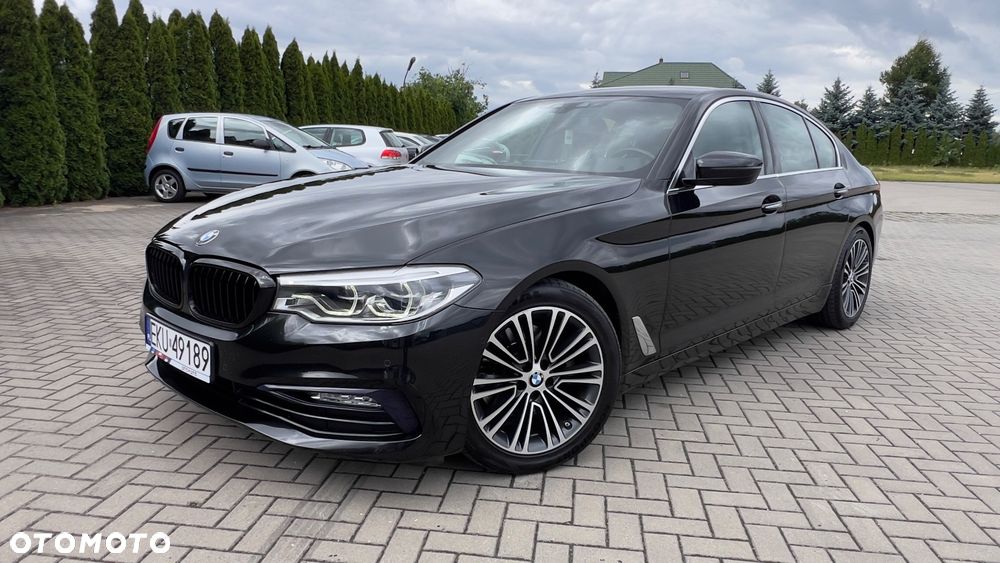 BMW Seria 5 520i Sport Line