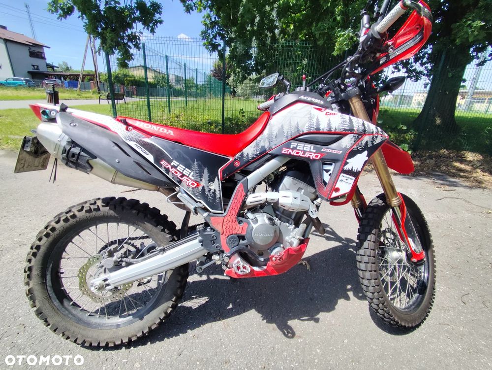 Honda CRF - 1
