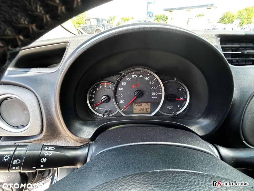 Toyota Yaris - 27