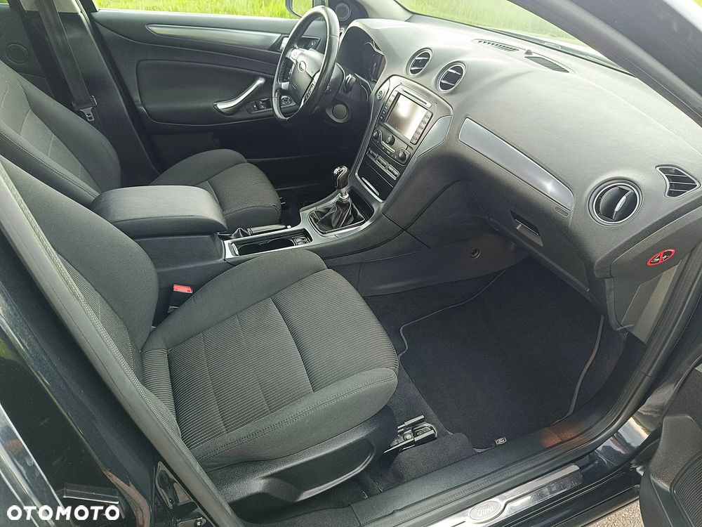 Ford Mondeo - 11