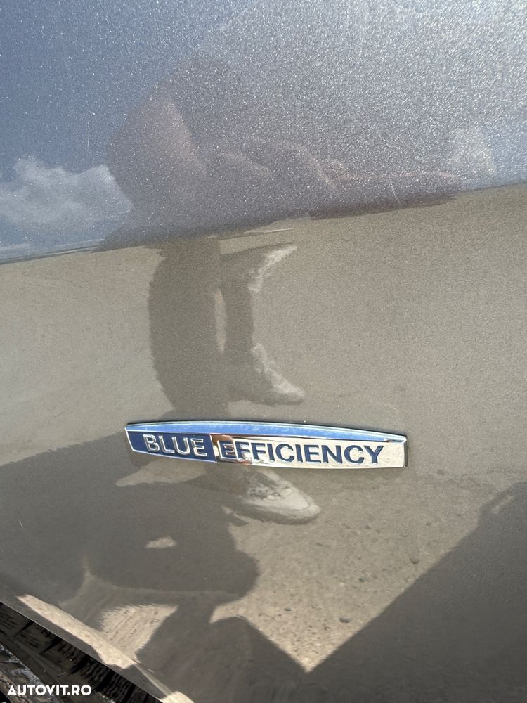 Mercedes-Benz E 200 CDI BlueEfficiency - 19