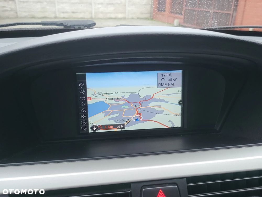 BMW Seria 3 318i Touring Edition Exclusive - 30