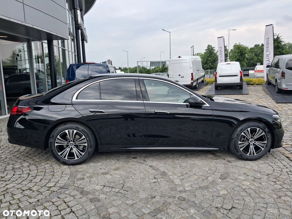 Mercedes-Benz Klasa E 220 d mHEV Avantgarde 9G-Tronic - 8