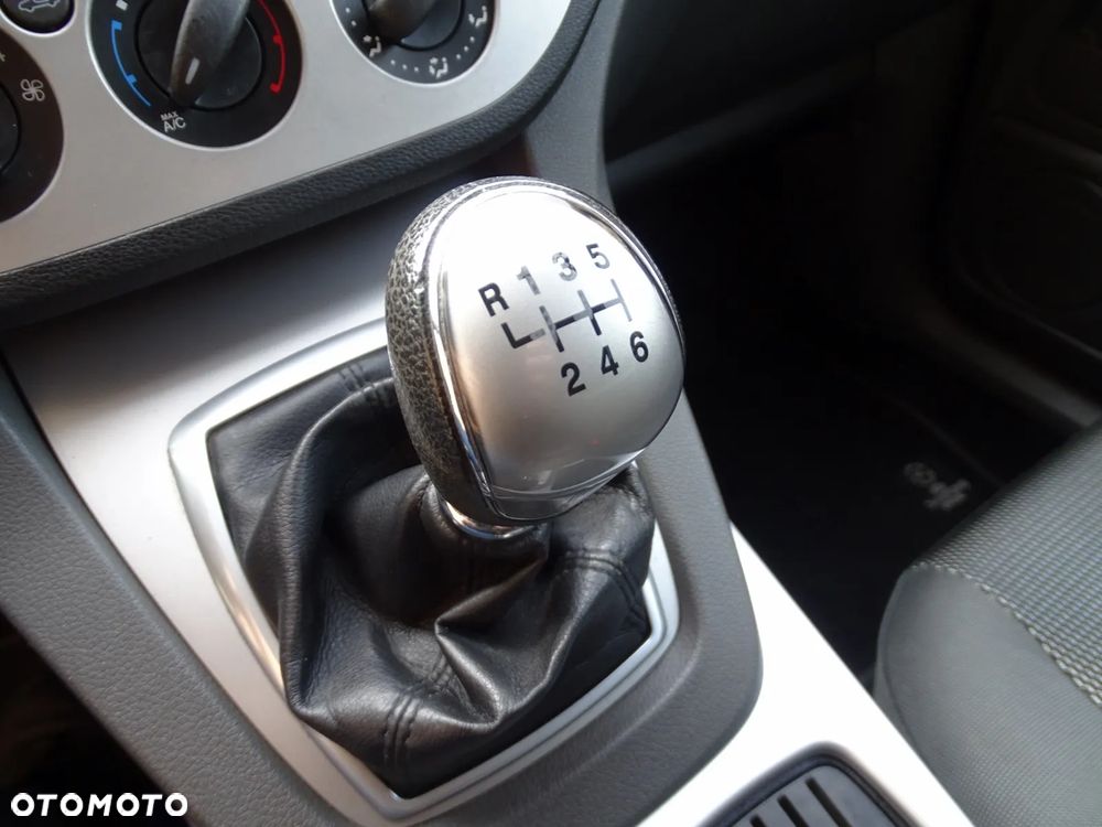 Ford Kuga 2.0 TDCi 2x4 Champions Edition - 30