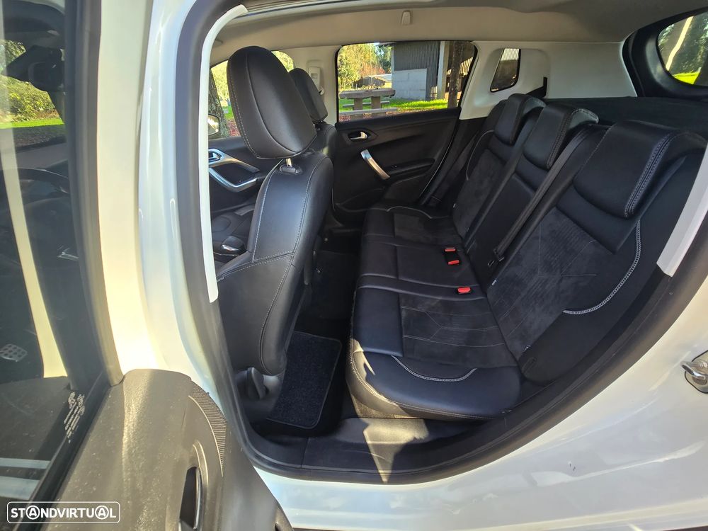 Peugeot 2008 PureTech 110 Stop&Start Crossway - 24