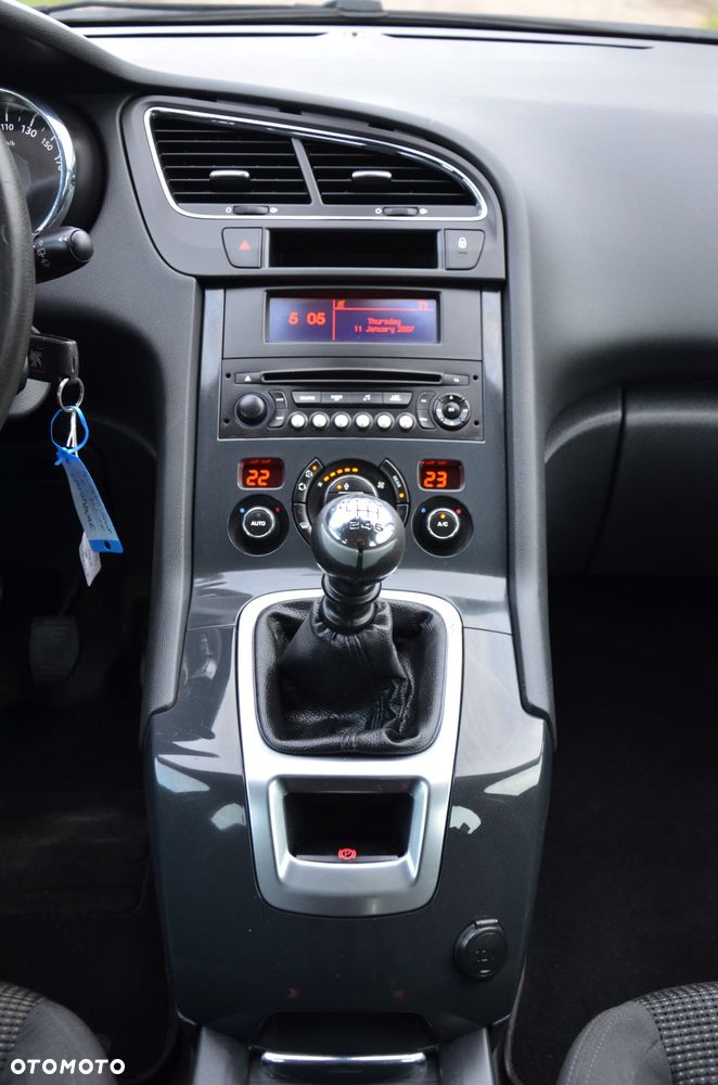 Peugeot 5008 2.0 HDi Active 7os - 17