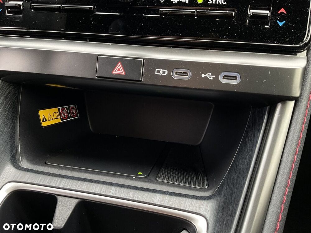 Lexus LBX 1.5 Hybrid Emotion - 25