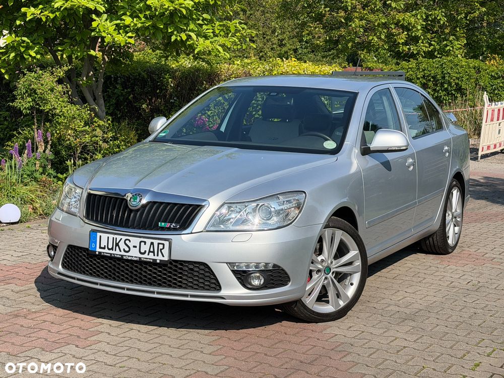 Skoda Octavia 2.0 TSI RS - 2