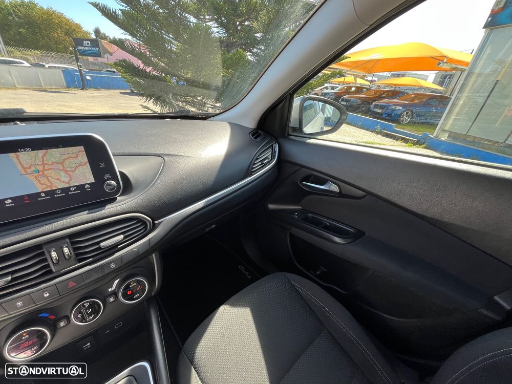 Fiat Tipo Station Wagon 1.3 M-Jet Lounge - 38