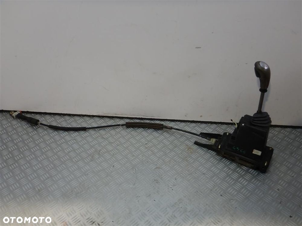 Mechanizm zmiany biegów lewarek Renault Espace IV 2003-2014 3,5B 8200230598 - 1