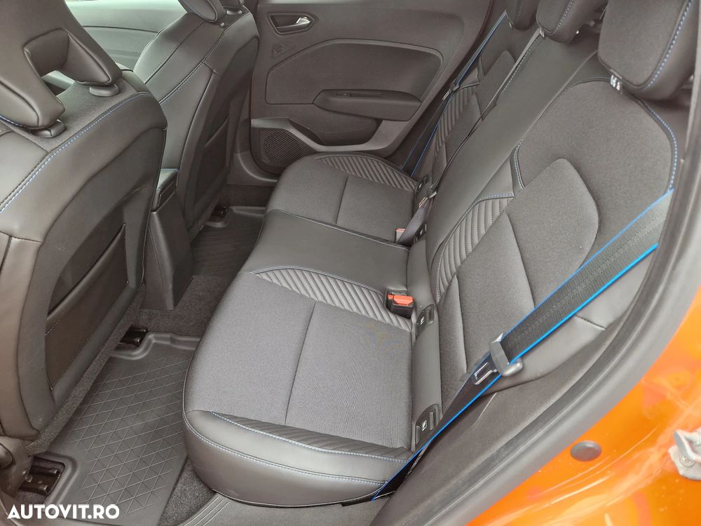 Renault Clio V TCe 90 Esprit Alpine - 27