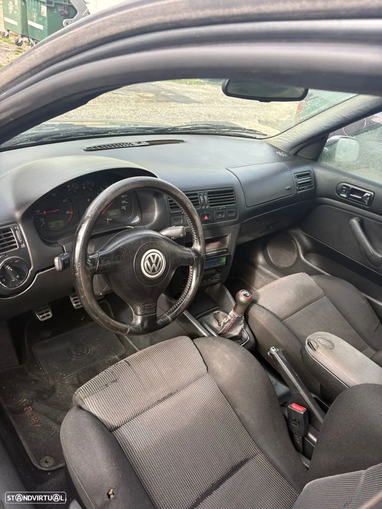 VW Bora 1.9 TDi Confortline - 9