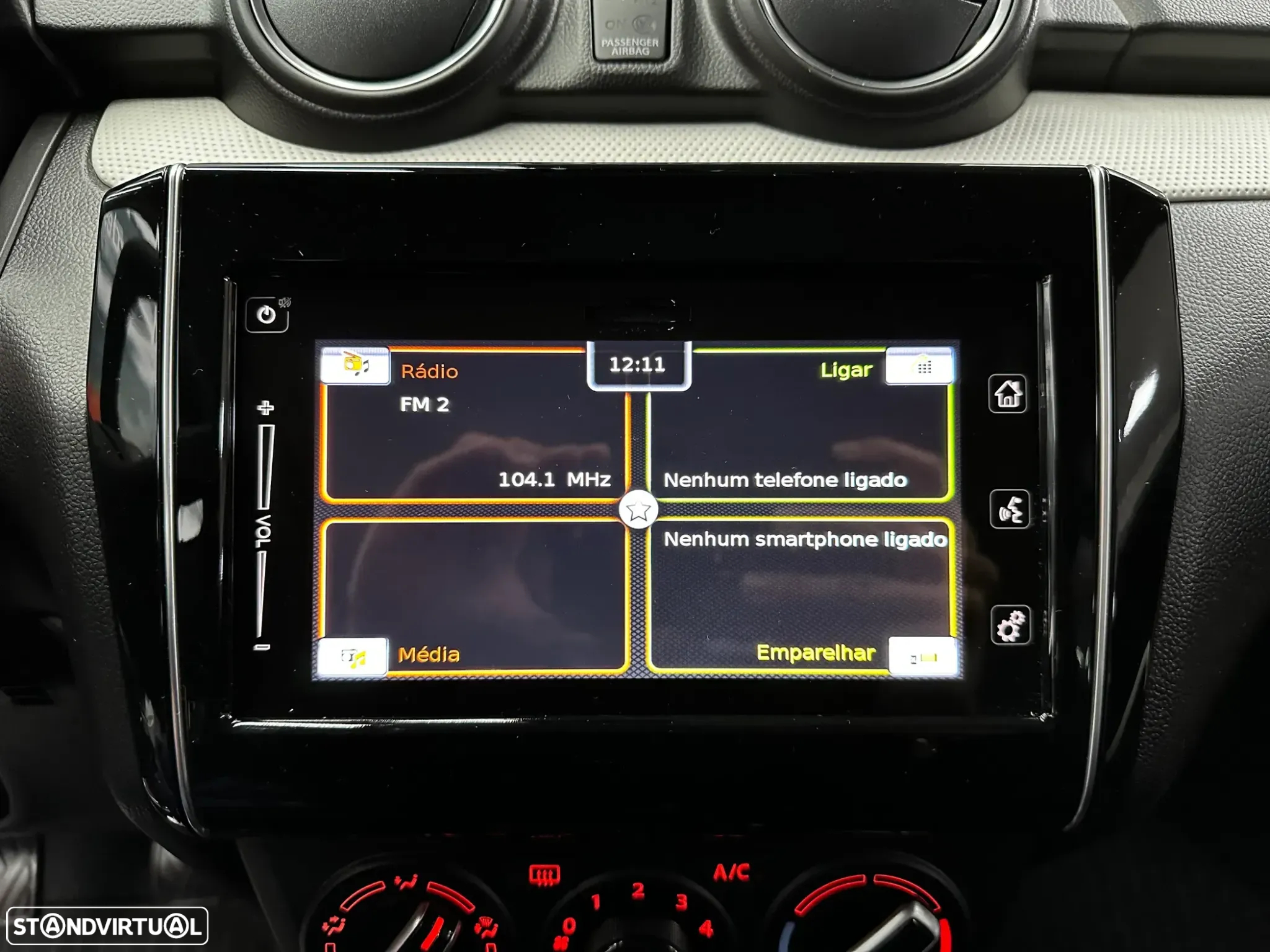 Suzuki Swift 1.2 Mild Hybrid GLX - 28