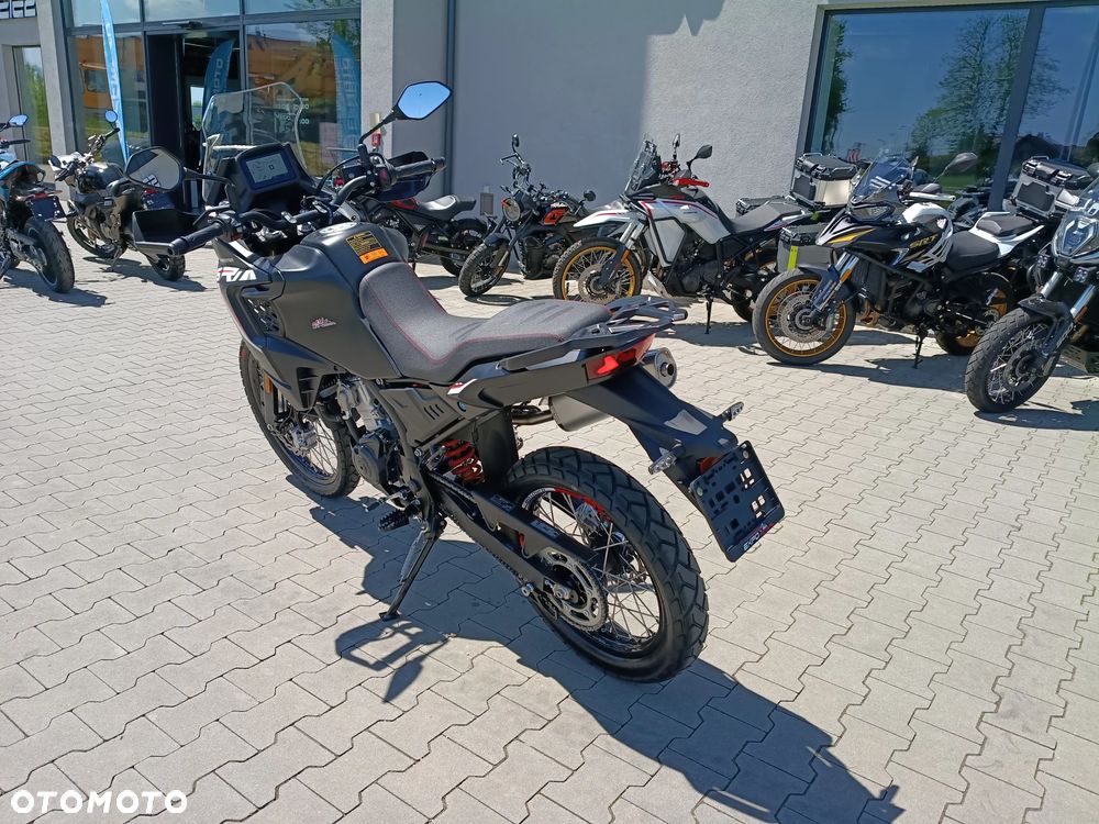 QJMOTOR SRT 125DX - 7